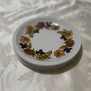 Vintage “Clover” Floral Patterned Serveware Plates